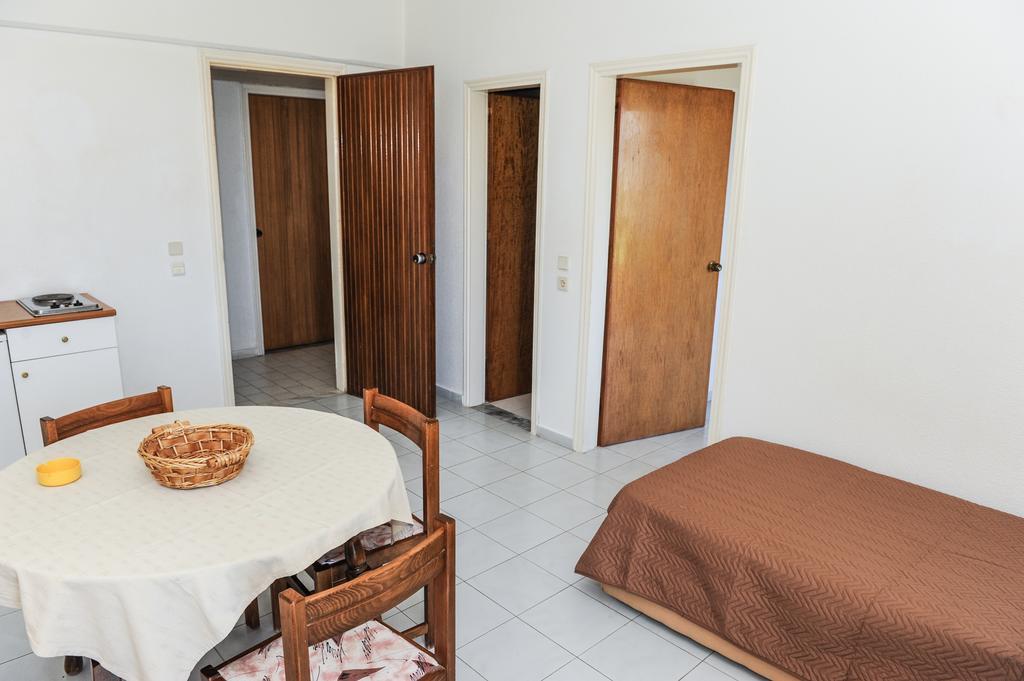 Hotel Margaret Kremasti  Room photo